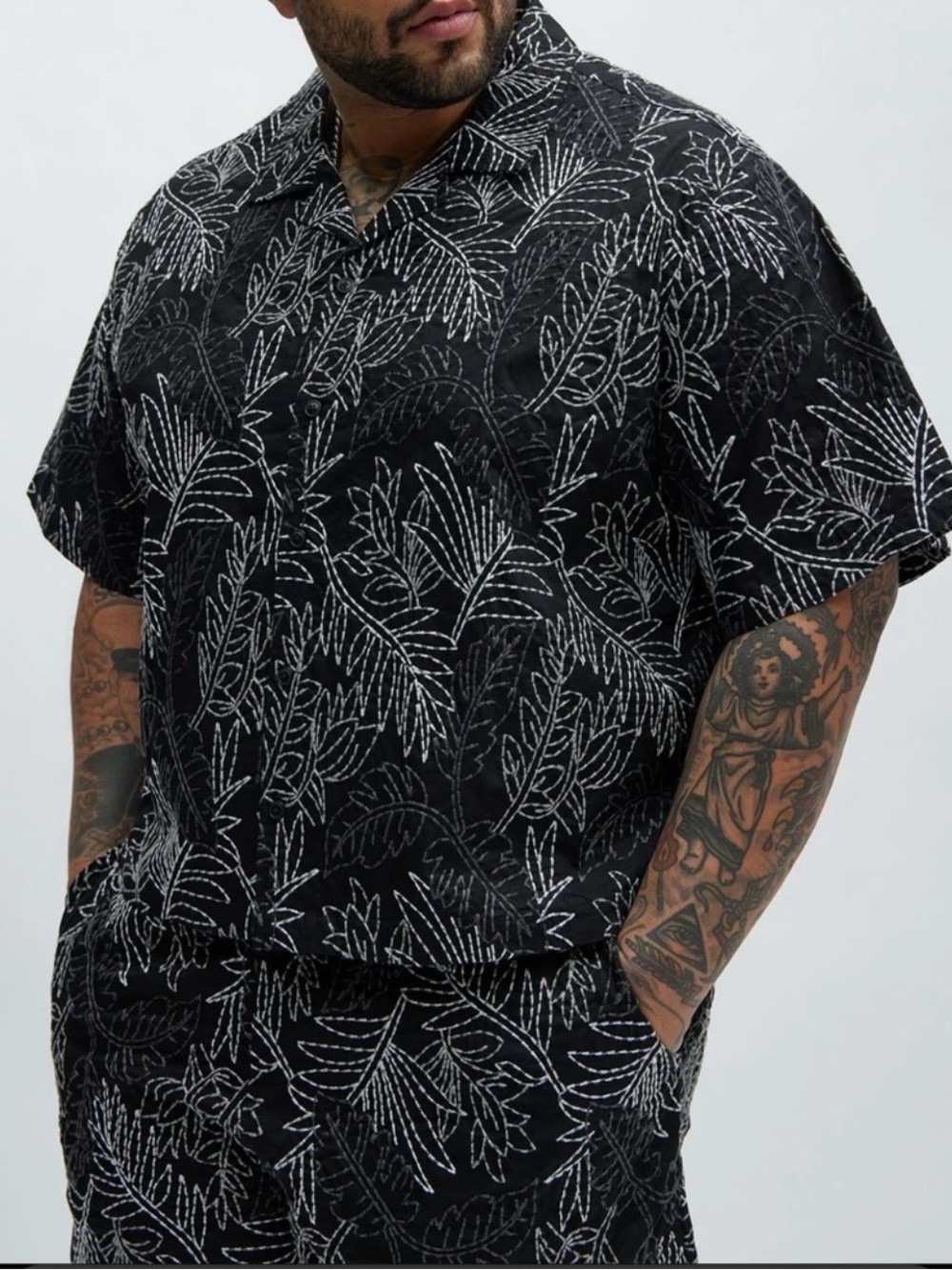 Fashion Nova Black Short-Sleeve Button-Down with White Leaf Print
